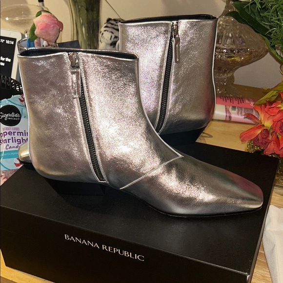 Banana Republic Metallic Silver Ankle Booties - Picture 2 of 3